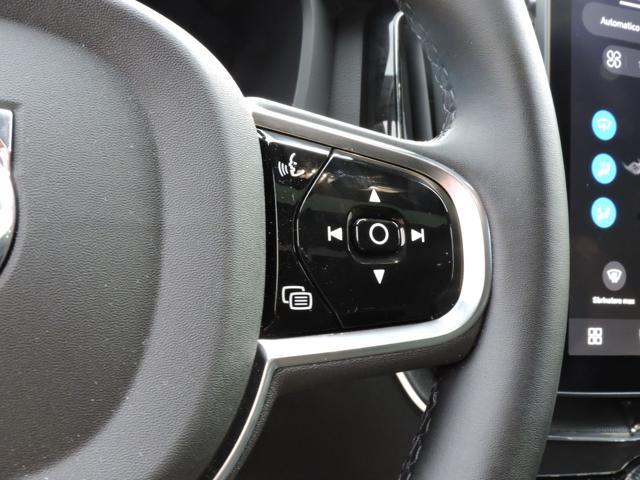 VOLVO XC60 T6 Plug-in hybrid AWD automatico Ultra Dark