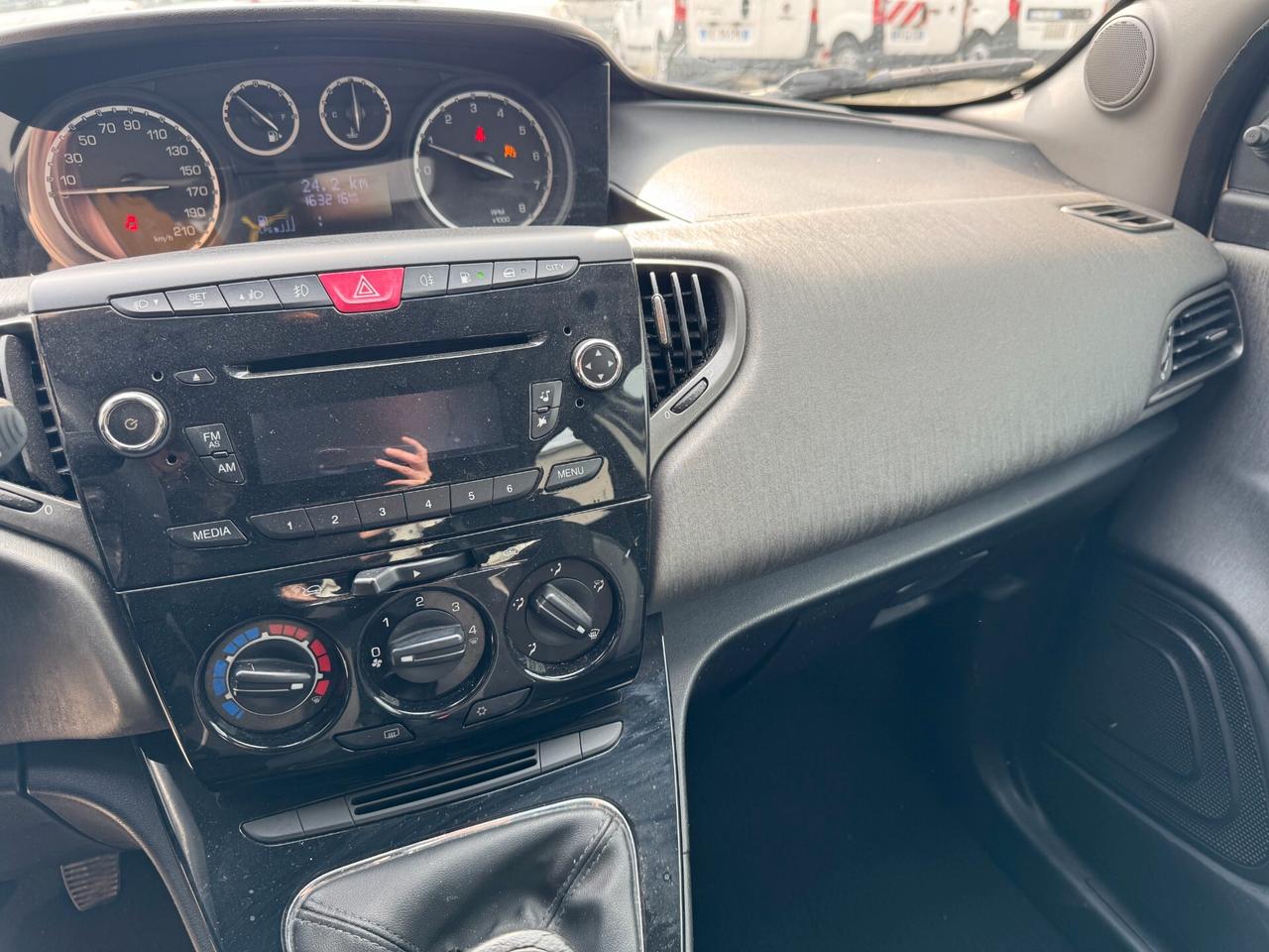 Lancia Ypsilon 1.2 69 CV 5 porte GPL Ecochic Gold