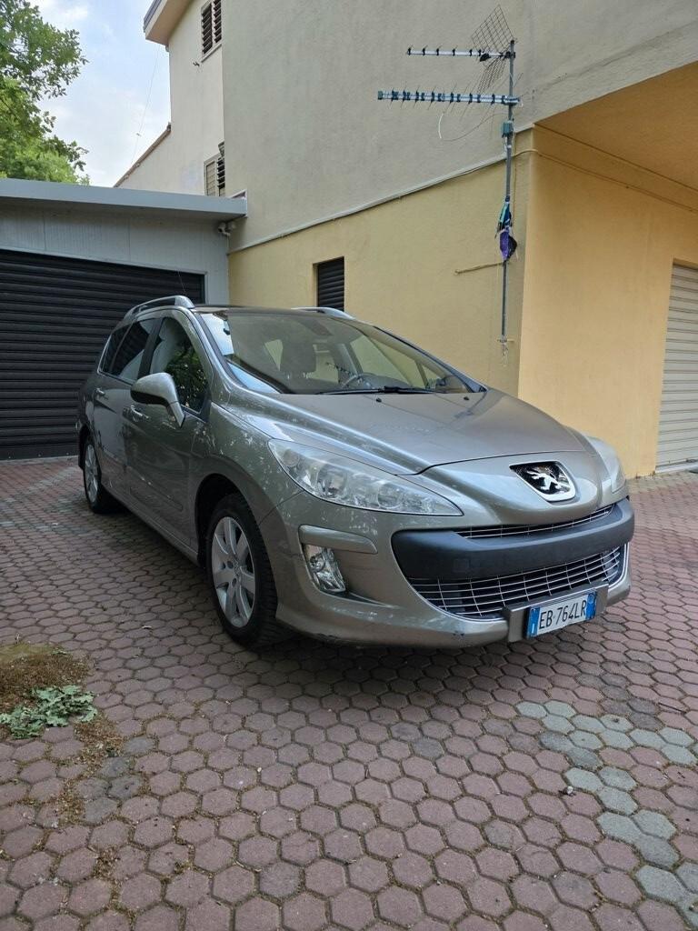 Peugeot 308 1.6 HDi 110CV 5p. Premium (6 Marce)