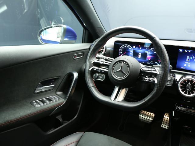 MERCEDES-BENZ A 180 Automatic AMG Line Extra