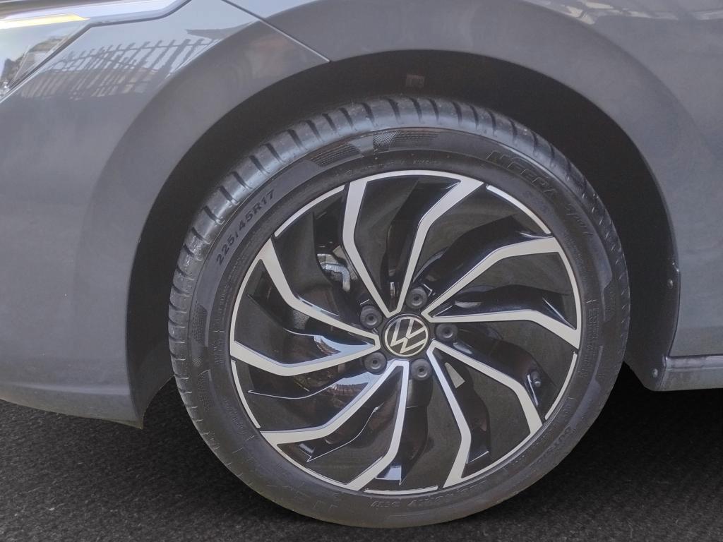 Volkswagen Golf 1.0 etsi evo Life 110cv dsg