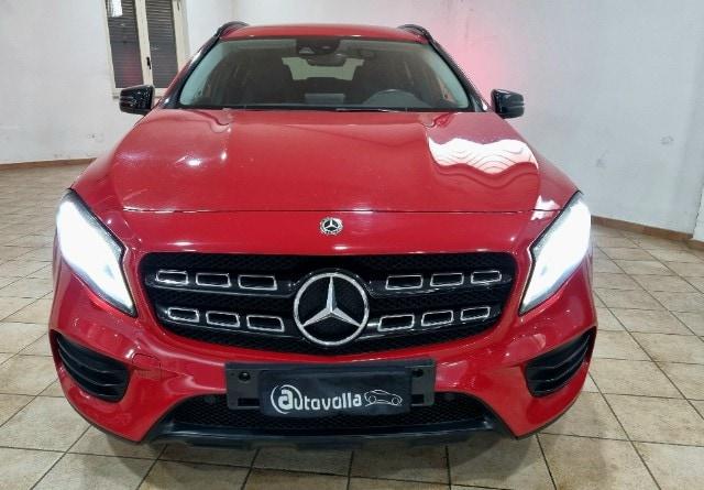 MERCEDES GLA 200 Premium