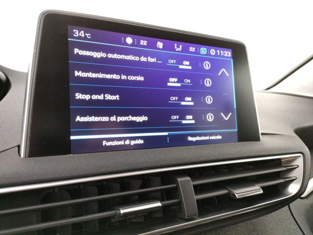 PEUGEOT 3008 BlueHDi 120 S&S Allure
