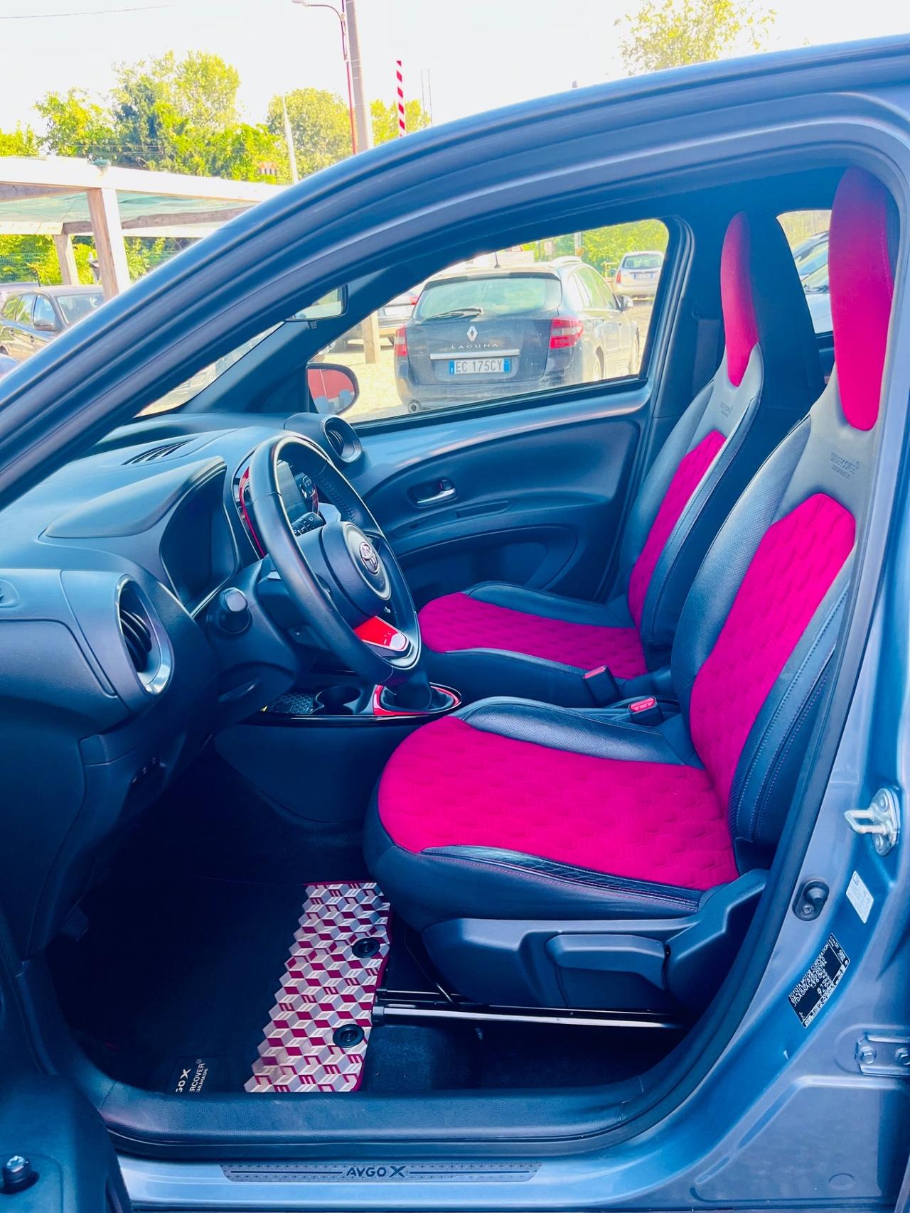 Toyota Aygo X 1.0 VVT-i 72 CV 5p. Undercover
