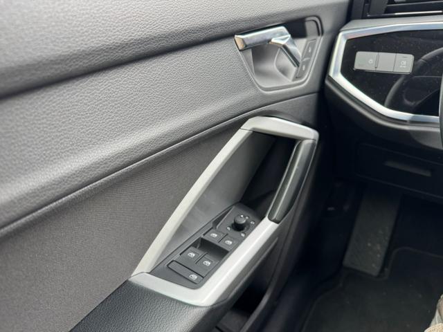 AUDI Q3 35 2.0 TDI S-TRONIC 150cv - AZIENDALE CERTIFICATA