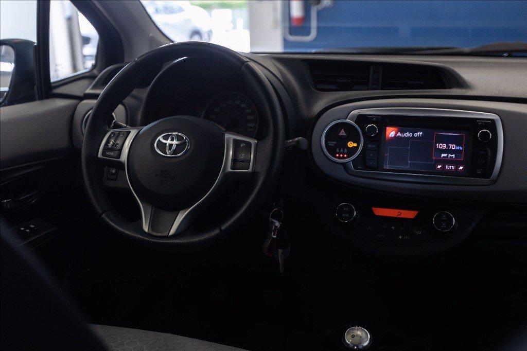 TOYOTA Yaris 5p 1.0 del 2012
