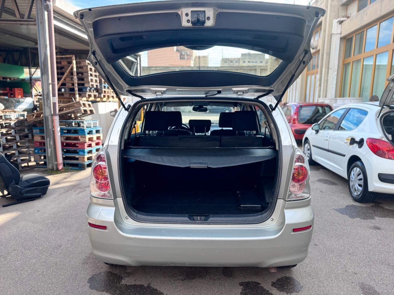 Toyota Corolla Verso 1.8 16V