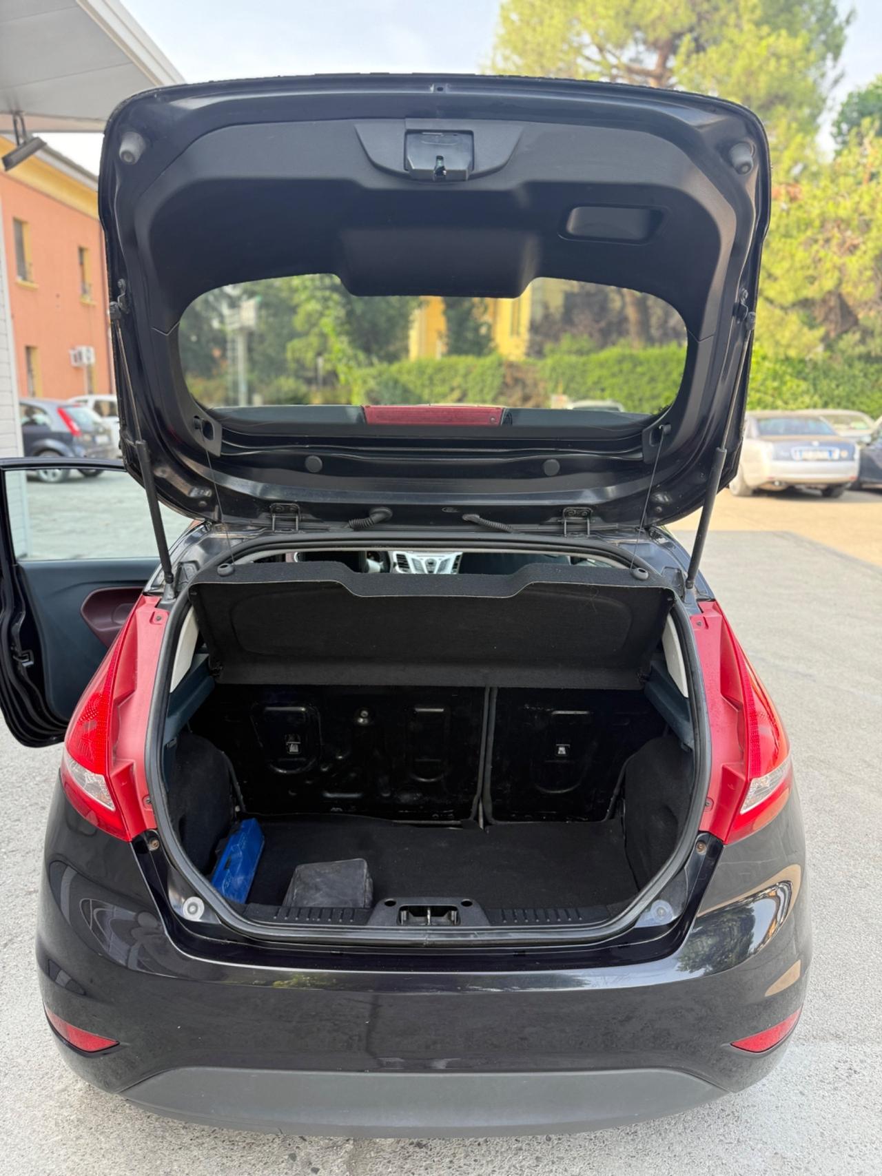 Ford Fiesta Fiesta+ 1.4 3 porte Bz.- GPL