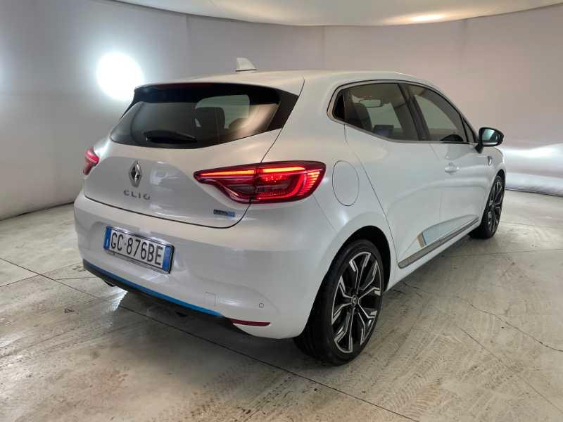 RENAULT Clio V - Clio 1.6 E-Tech hybrid Initiale Paris 140cv auto