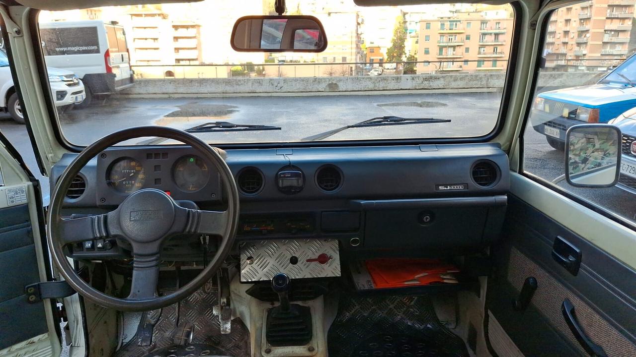 Suzuki SJ 410 SJ410 De Luxe 4x4