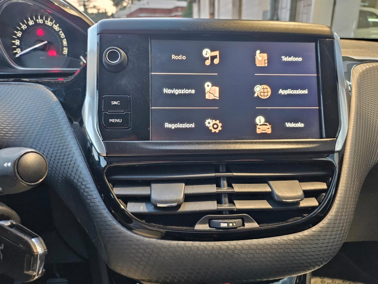 Peugeot 2008 BlueHDi 100 Allure