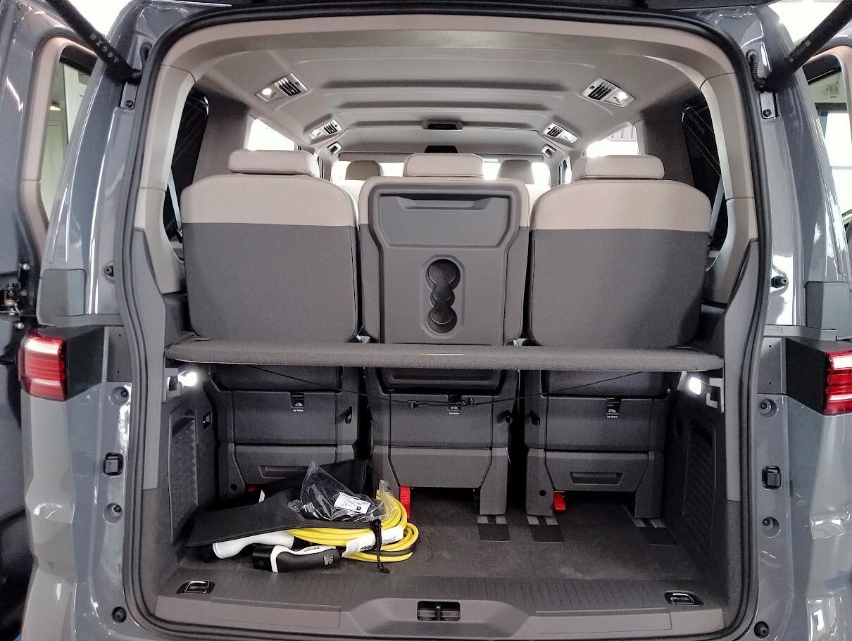 Volkswagen T7 Multivan 1.5 PHEV 4motion 245cv IQ LED GANCIO 360° FULL