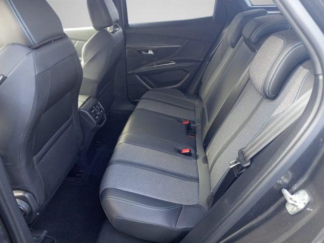 PEUGEOT 3008 Hybrid 136 e-DCS 6 Allure Pack