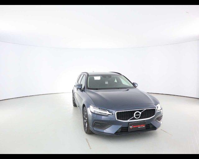 VOLVO V60 B3 Geartronic Momentum Business