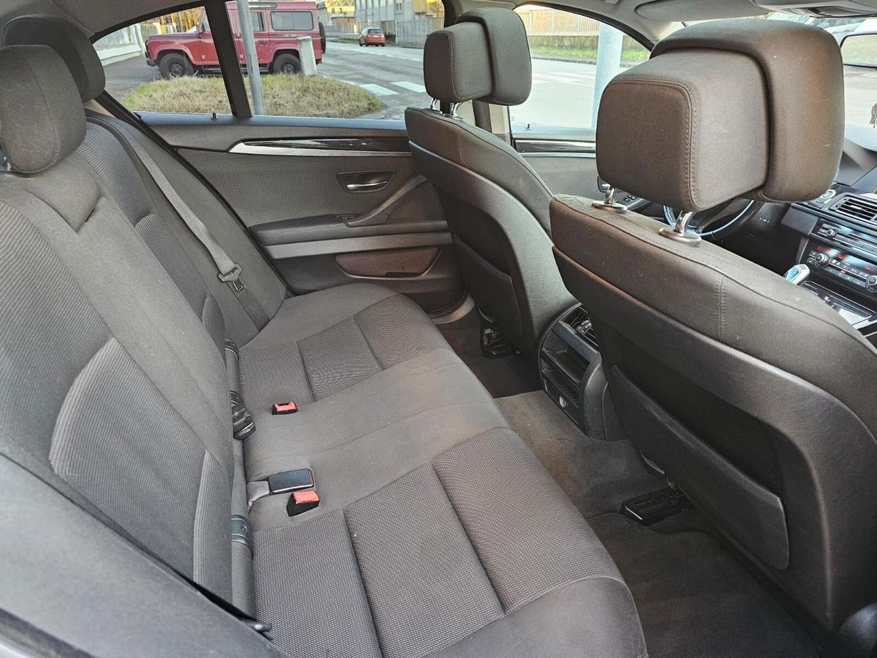 Bmw 520d 184cv Futura*Aut*Navi*Tetto*Pdc*19*Bi-Xeno*