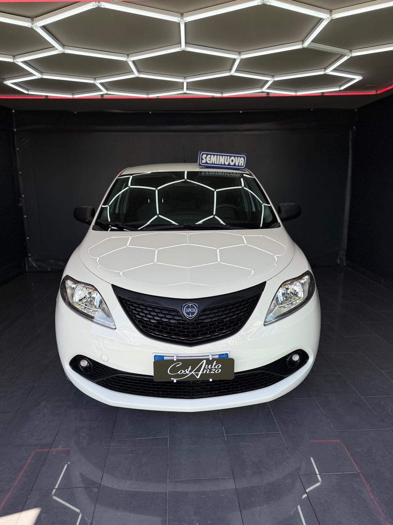 Lancia Ypsilon 1.2 Benz 69cv Platinum 11/2020 Nuova