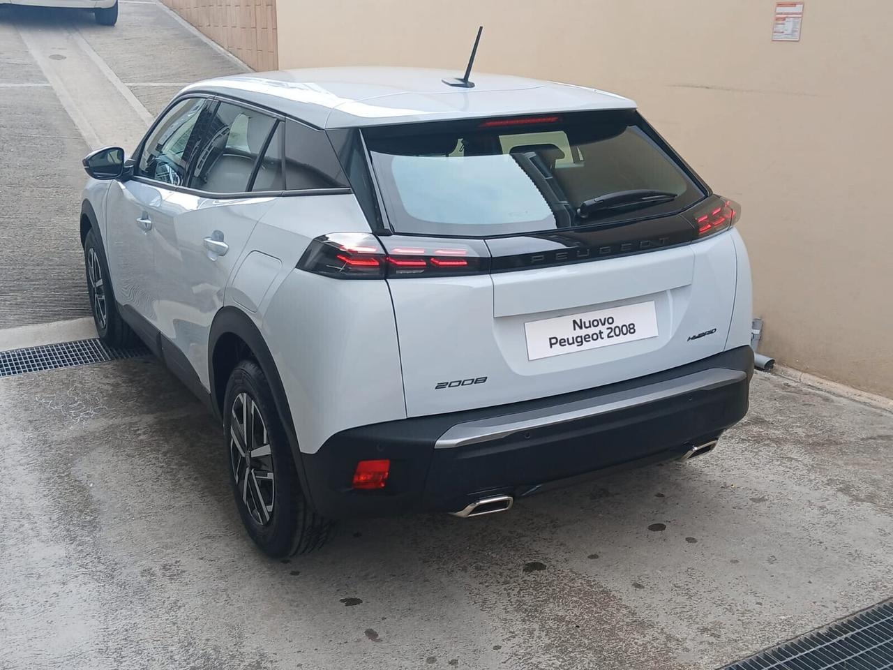 Peugeot 2008 Hybrid 145 e-DCS6 Style