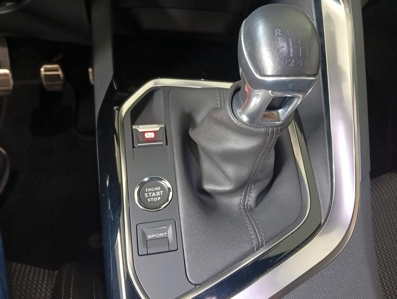 Peugeot 5008 PureTech Turbo 130 S&S GT 7 posti