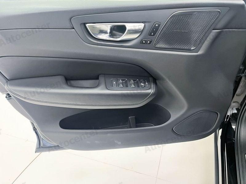 Volvo XC60 XC60 B4 (d) FWD 197CV GEARTRONIC R DESIGN
