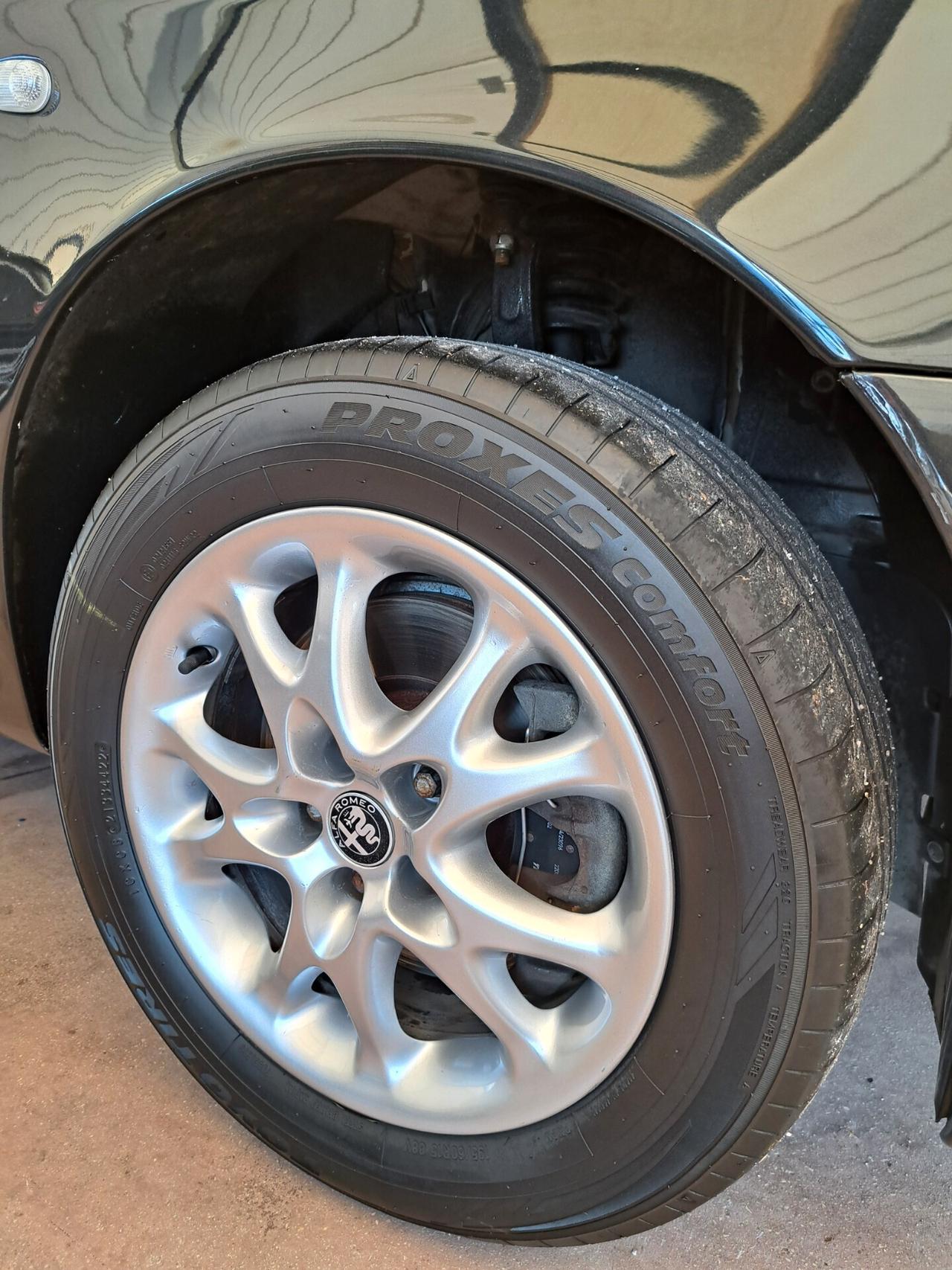 Alfa Romeo 147 1.9 JTD 115 CV 3p. Distinctive