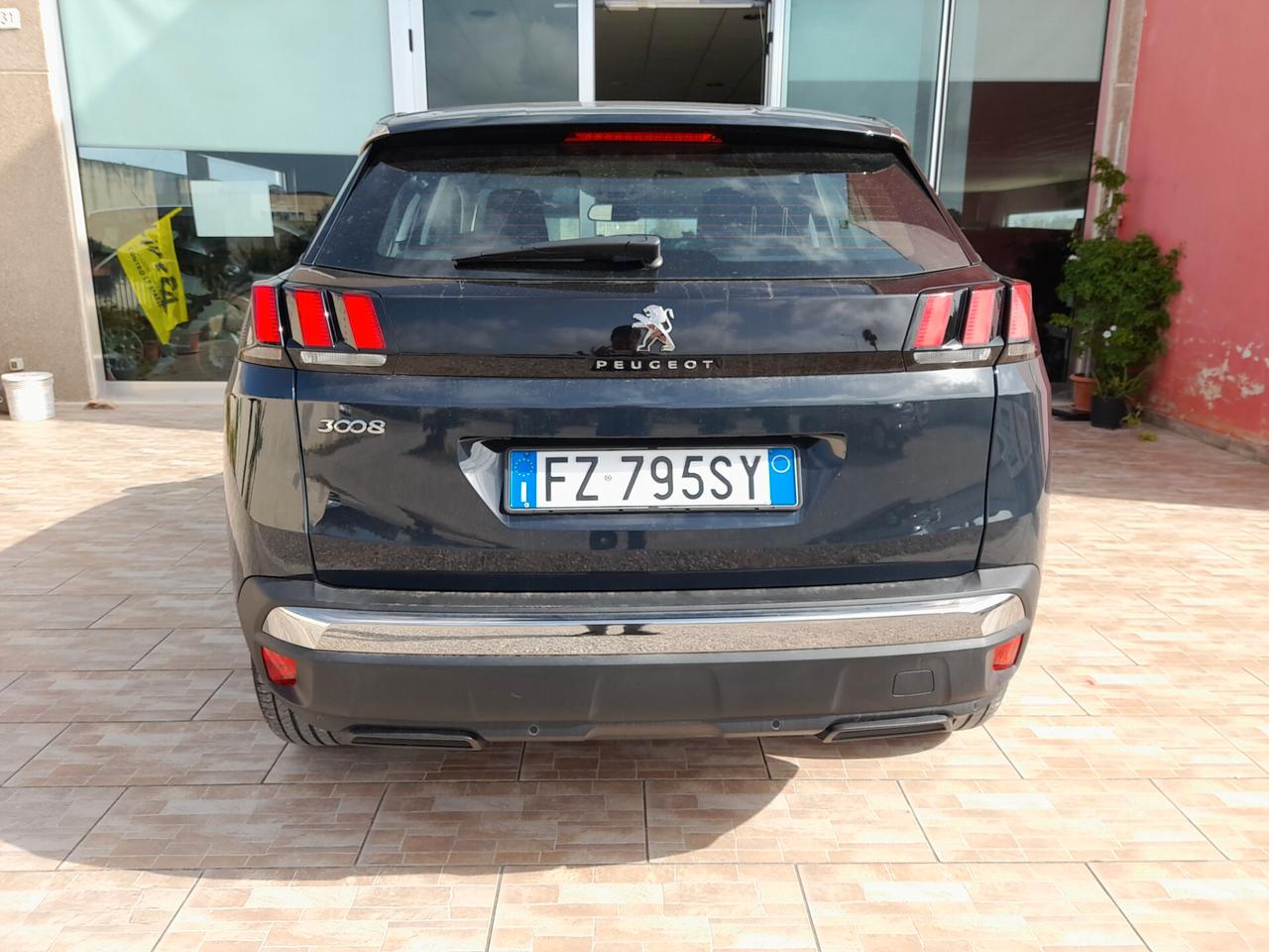 Peugeot 3008 BlueHDi 130 S&S EAT8 Business