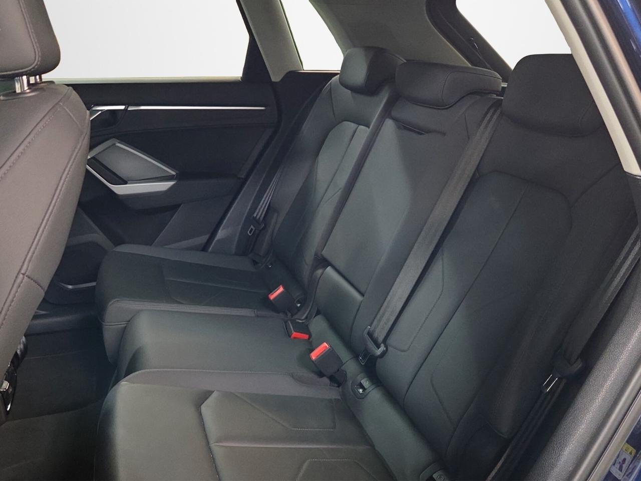 Audi Q3 40 TDI quattro S tronic Business