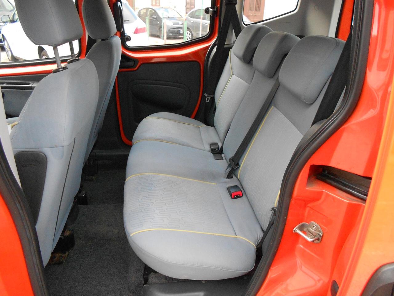 Peugeot Bipper Tepee 1.4 HDi 70CV Outdoor