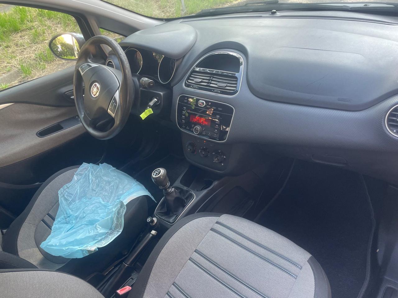 Fiat Punto Evo 1.2 benzina per neo pat pronta al uso