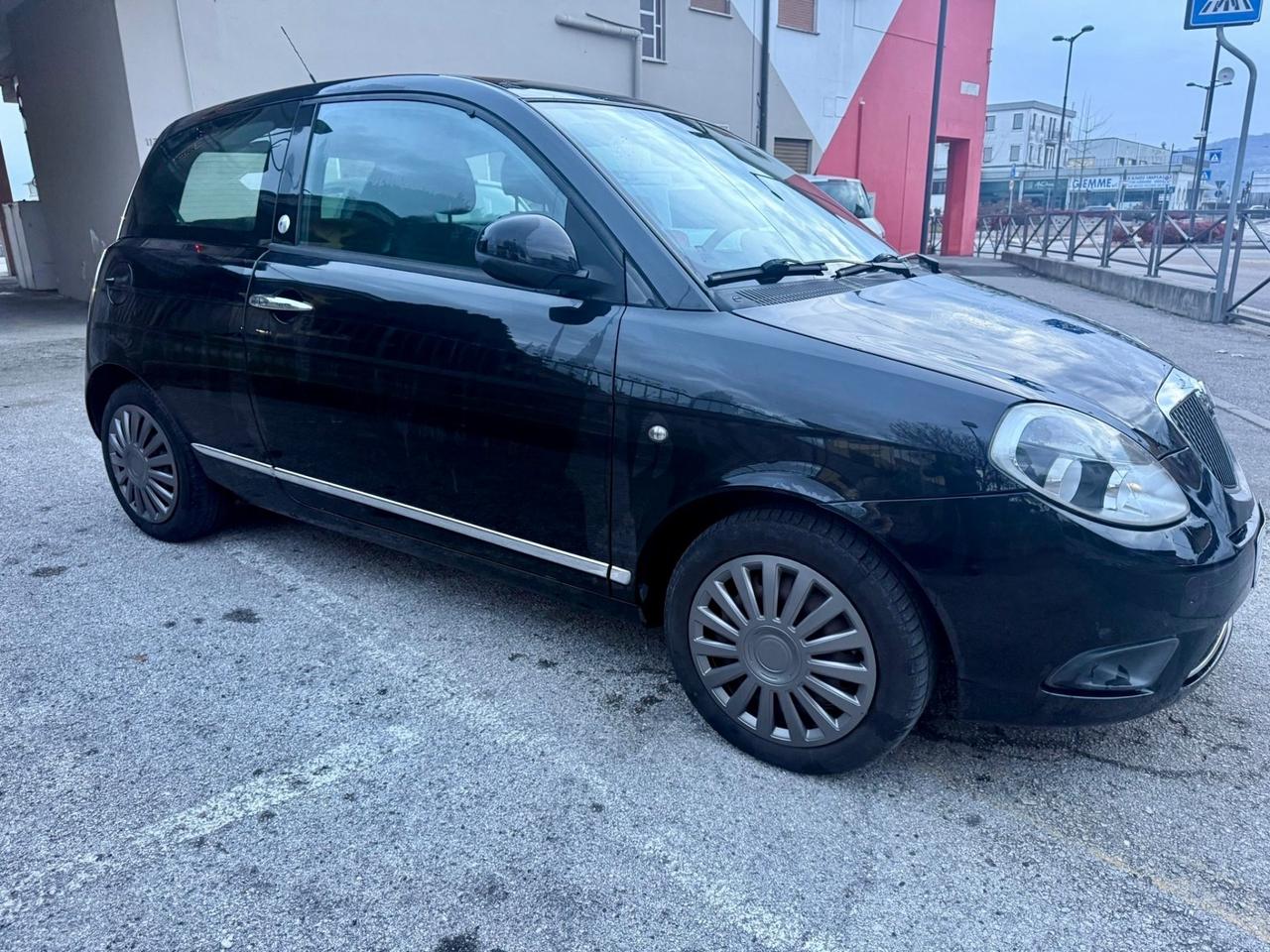 Lancia Ypsilon 1.4 Platinum Ecochic GPL