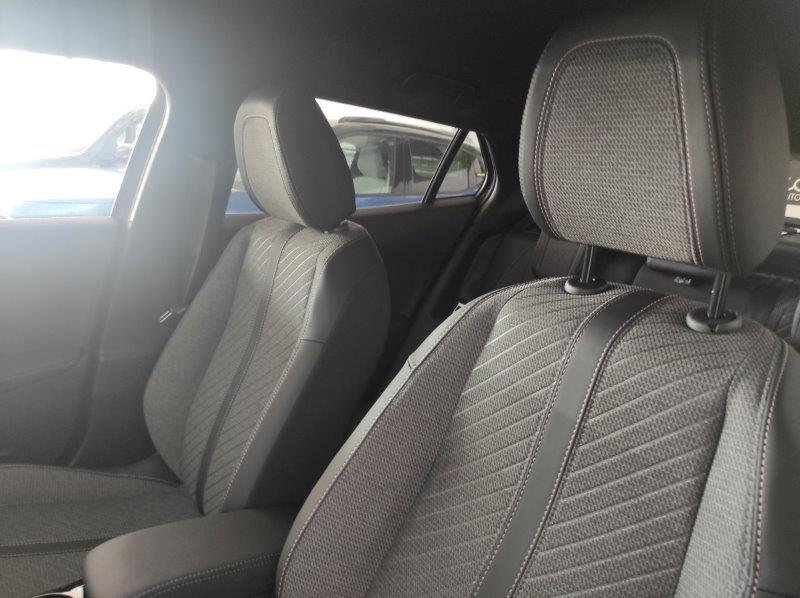 PEUGEOT 2008 2ª serie - 2008 Hybrid 110 e-DCS6 Allure