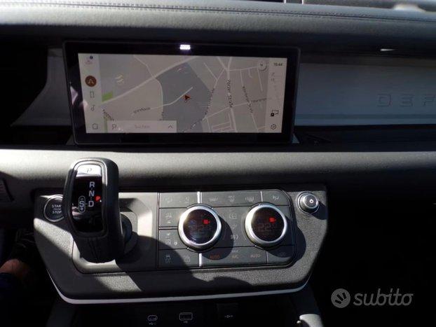 LAND ROVER Defender 110 3.0D I6 200 CV AWD Auto