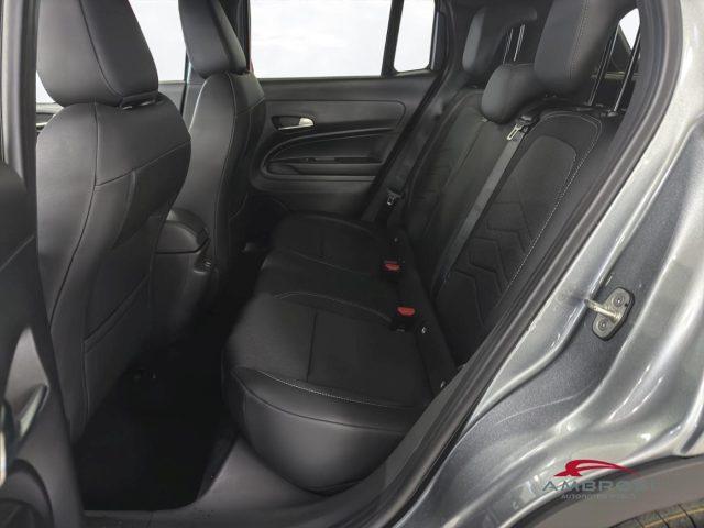 JEEP Avenger E-Hybrid Summit