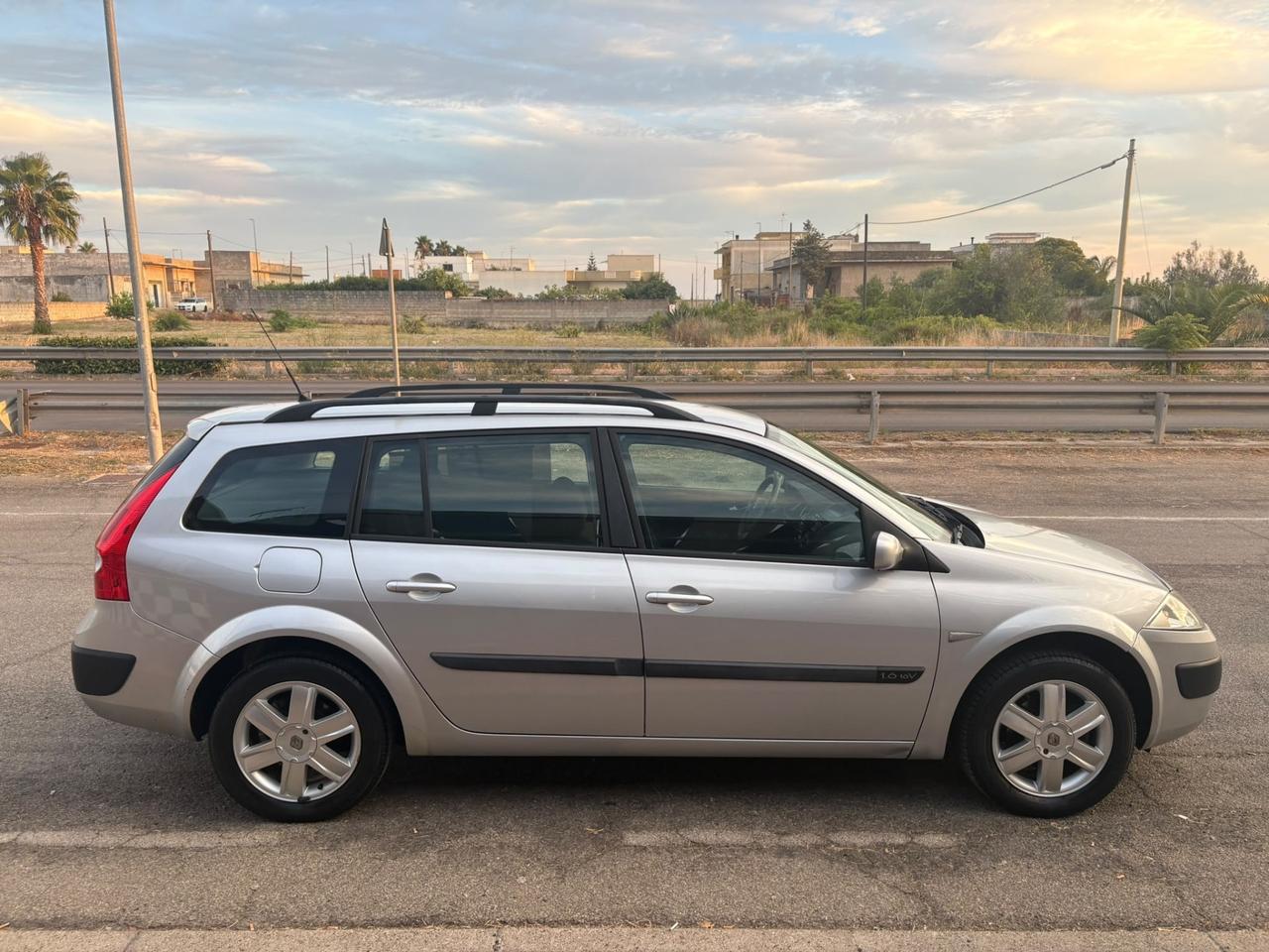 Renault Megane 1600 Sw Dynamique Unipro 2005