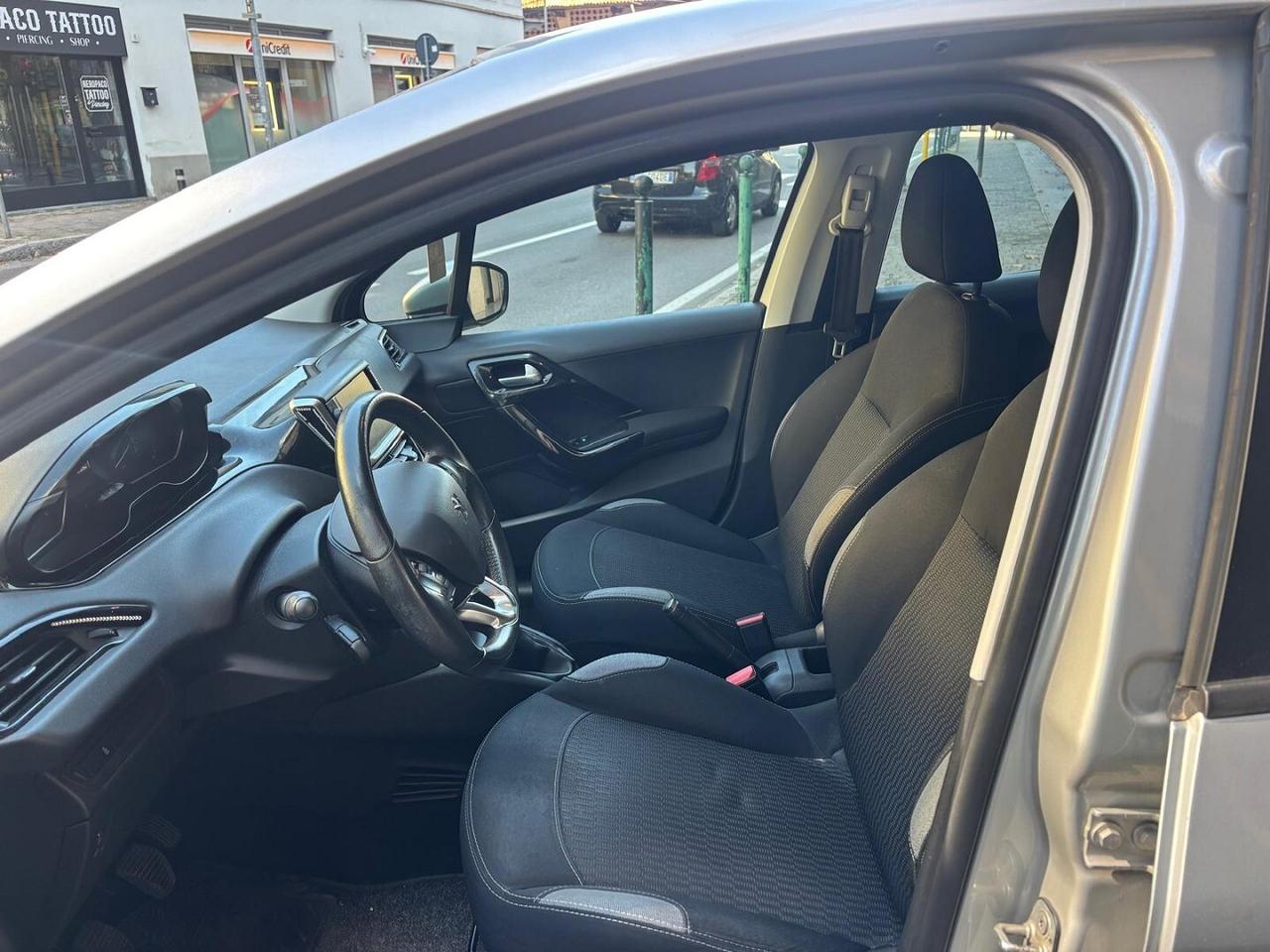 PEUGEOT 208 1.2 ACTIVE