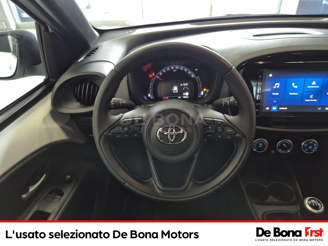 Toyota Aygo x 1.0 active 72cv