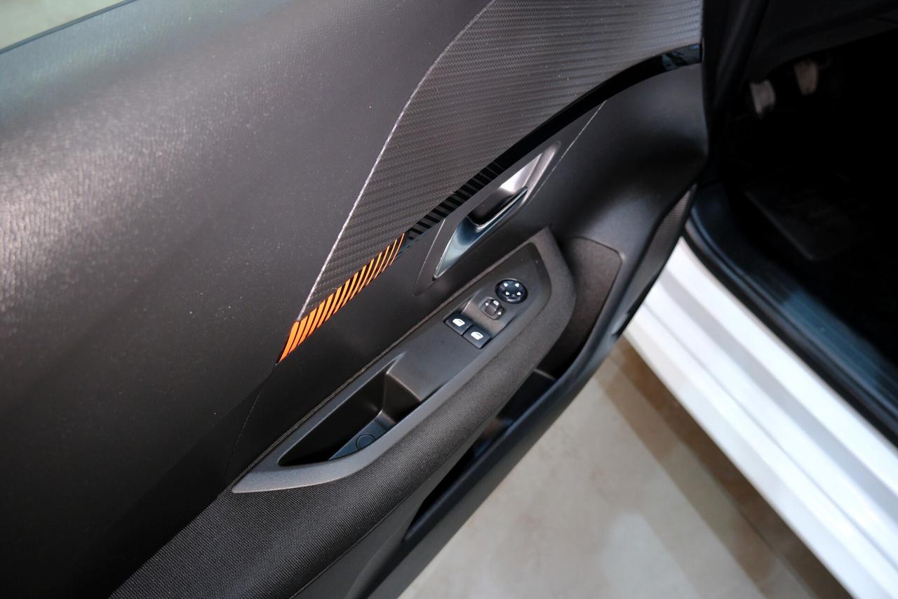 Peugeot 208 BlueHDi 102cv ACTIVE CARPLAY