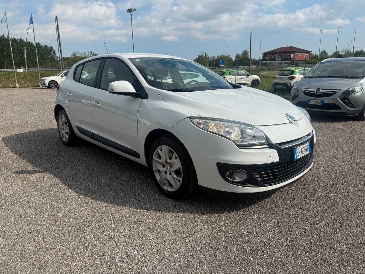 Megane 1.5 dCi 110CV Wave Autocarro