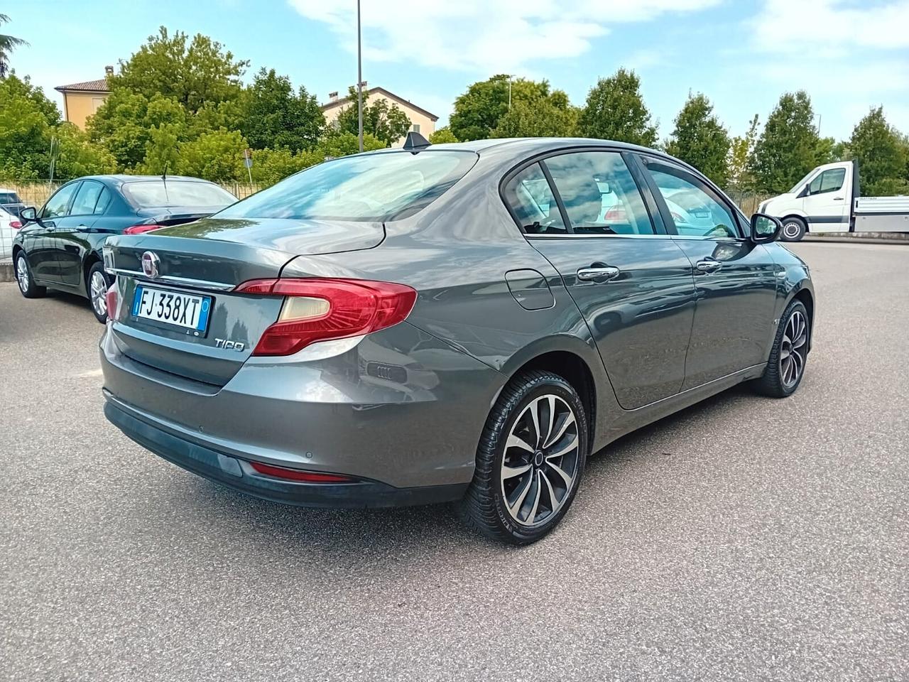 Fiat Tipo 1.6 Mjt 4 porte Lounge