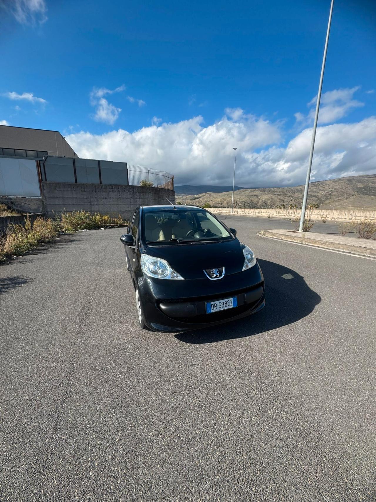 Peugeot 107 1.4 HDi 3p. Sweet Years