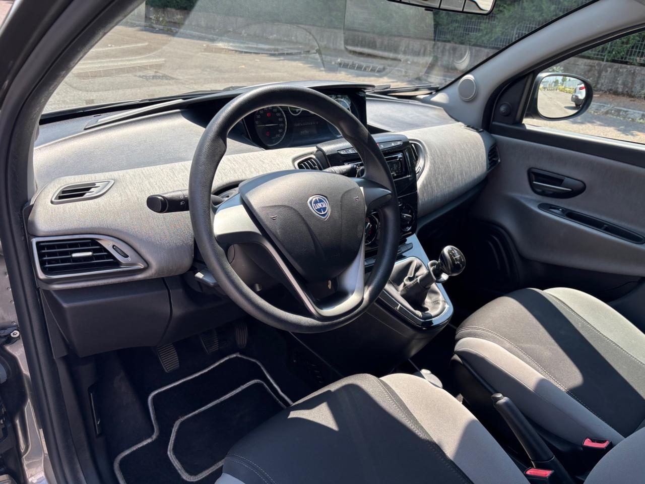 Lancia Ypsilon 1.2 69 CV GPL, VALIDO FINO AL 2036, UNI PRO
