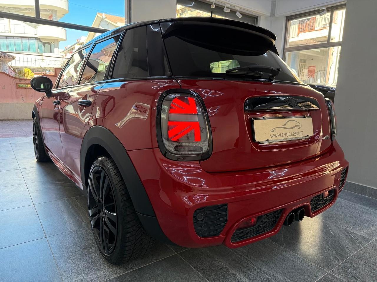 Mini Mini 2.0 Cooper SD Allestimento Jhon Cooper Works 5 porte TETTO