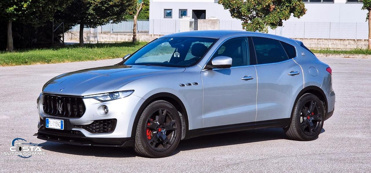 Maserati Levante V6 Diesel 275 CV AWD