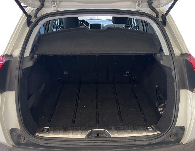 Peugeot 2008 PureTech 82 Allure - NEOPATENTATI