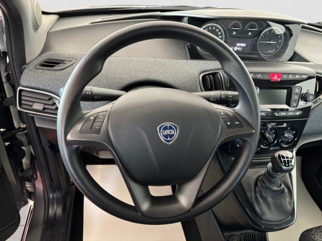 LANCIA Ypsilon 1.0 FireFly 5 porte S&S Hybrid Ecochic Silver