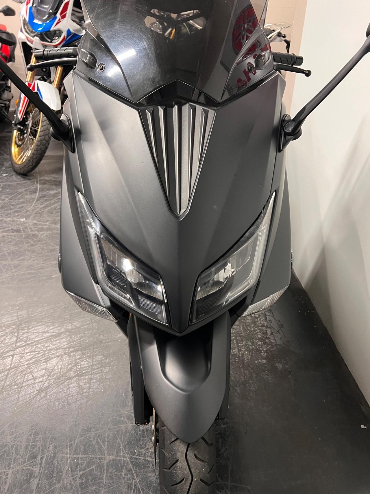 Yamaha T Max 530 Iron max