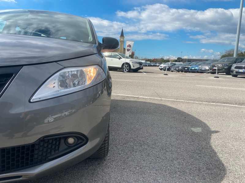 LANCIA Ypsilon 1.2 8v Elefantino 69cv