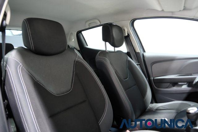 RENAULT Clio DCI 8V 90 CV 5 PORTE LIFE NEOPATENTATI