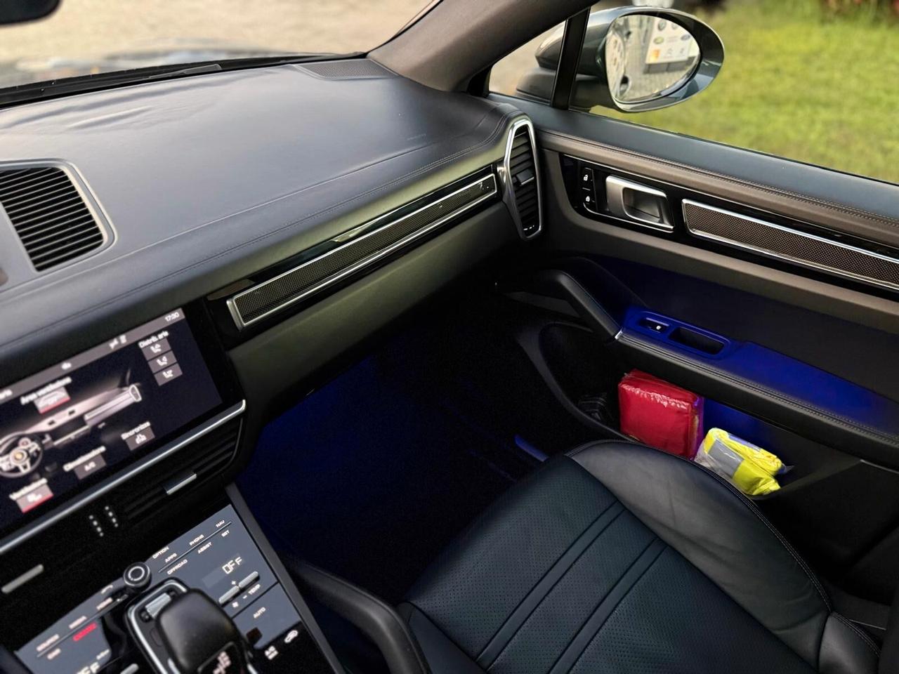 Porsche Cayenne Coupé 3.0 V6 340cv
