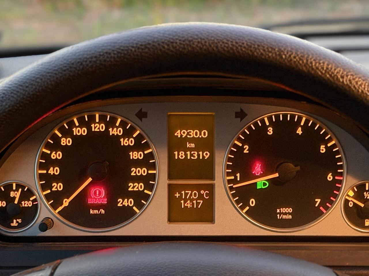 Mercedes-benz B 180 BlueEFFICIENCY Premium 2011