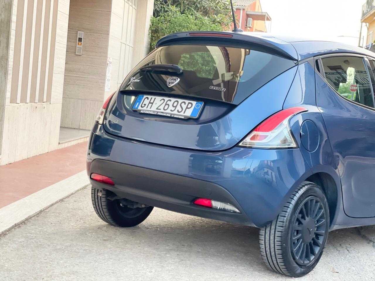 Lancia Ypsilon 1.0 Hybrid Ecochic Elefantino 2022